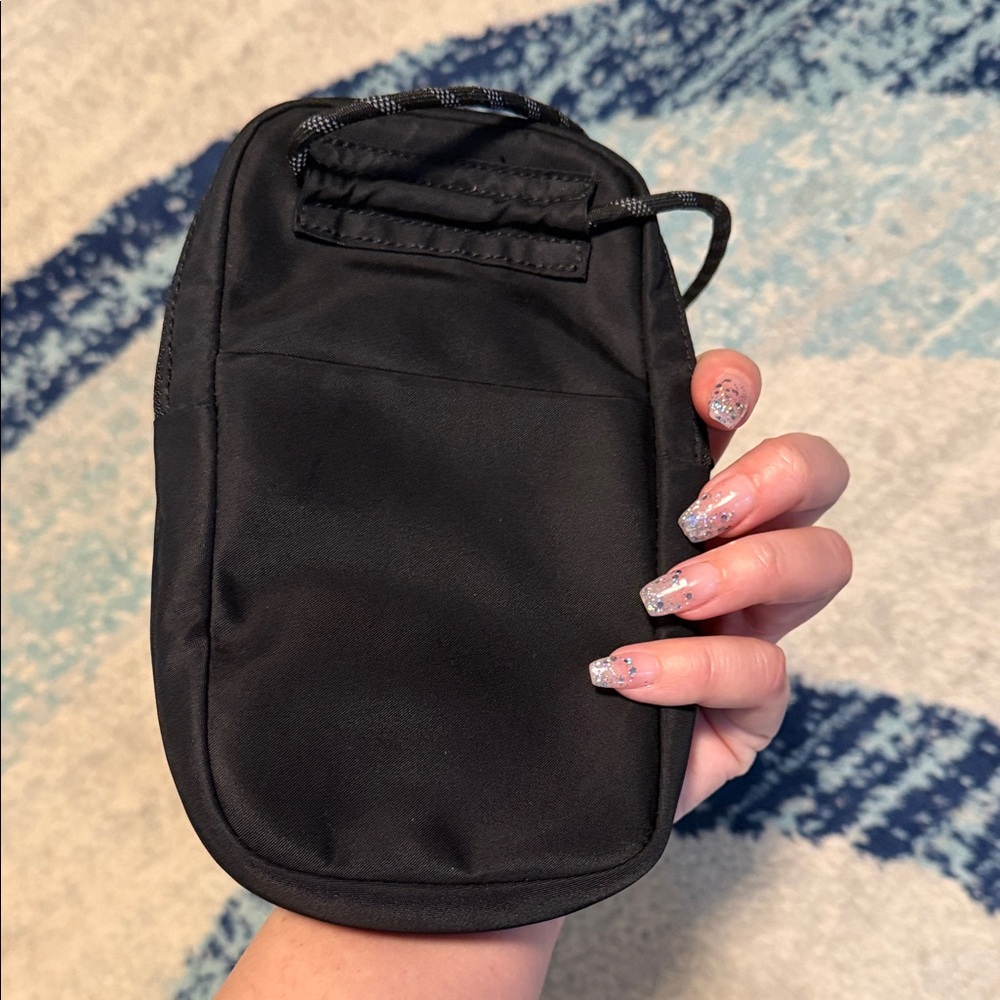 lululemon athletica Black Crossbody Bag - Picture 3 of 4